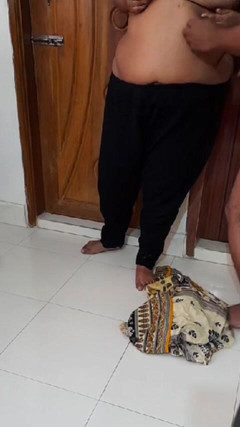 Aria Mia: Beim masturbieren im hotel erwischt