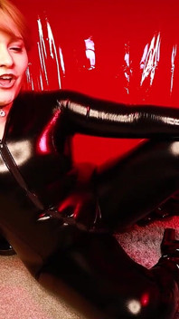 カップルのための女王様BDSMの説明 - シャノンヒール