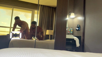 Julian Shul: Con cặc khổng lồ #cumshot khiến tôi rên rỉ sung sướng...