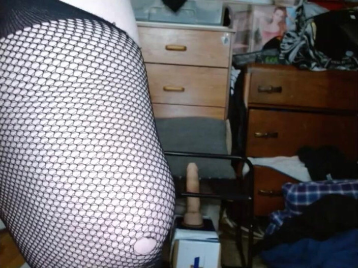 CosmicJones88: Shake Shake Then Fat Sissy Sits on Dildos
