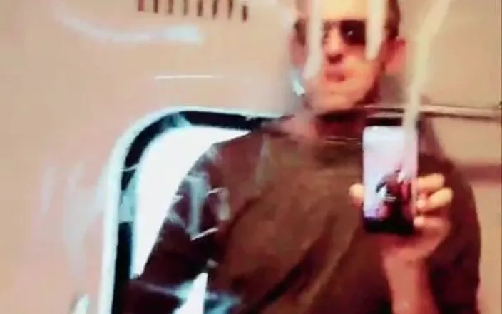 Slutboyben: Slutboyben Cam4 Public Train Cumblast