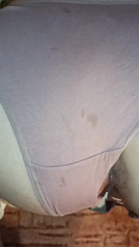 Ngentot gaya doggy pov, crot di pantat