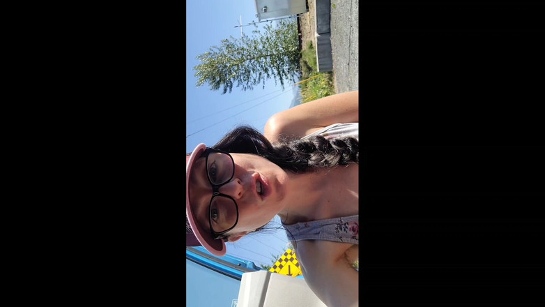 Nerdy Faery: Nerdy Faery Pees