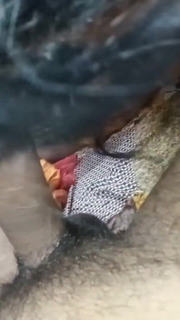 Desi Hot Üvey Kızı Üvey Babasının Susuzluğunu Giderdi