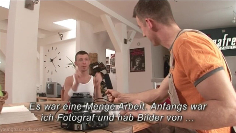 Young Bastards: Pirsingli alt için kalın porno yıldızı yarağı