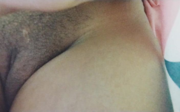 Hot jiya: Wer wird mich verlassen, sag es mir, indem sie kommentiert