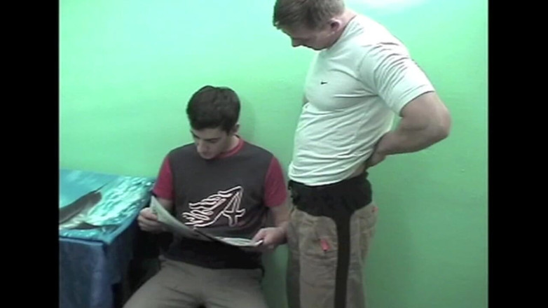 Young straight boy masturbation: Kevin, genç heteroseksüel eşcinsel tarafından emilmeyi kabul etti