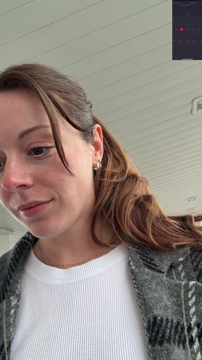 Nadia Foxx: Stara się nie spuszczać zbyt głośno podczas pompowania gazu