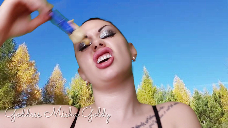 Goddess Misha Goldy: Reuzin transformeert je in kleine octopus van shrunken man en...