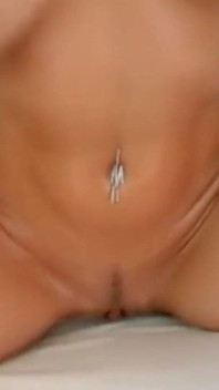 Blondă gagică sexy pe care vrei să te masturbezi - Crystine