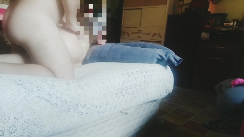 Activecouplearg: Latin bertiga, blowjob, dubur, pancutan mani dalam pepek