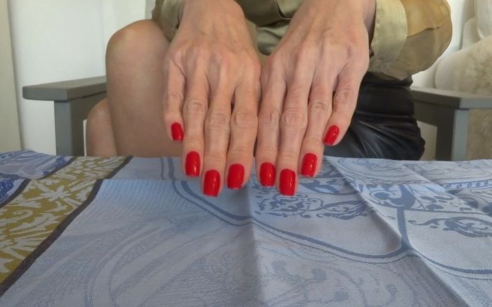 Lady Victoria Valente: Фетиш с красными ногтями на пальцах, натуральные ногти! Часть 2