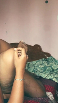 Gorąca Big Breasted Bhabhi w Nighty Fucked Ciężko
