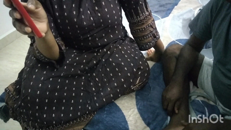 Priya aunty: 彼女の演技動画について話す