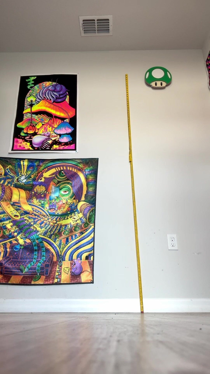 Peppermint Giantess: ビーチサンダルで激しく踏み鳴らす