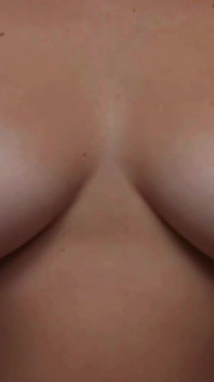 Horny Italian MILF Masturbates at the Casting.