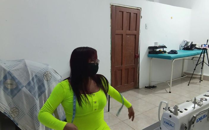Goky: Donna sexy si tocca e inizia a ballare