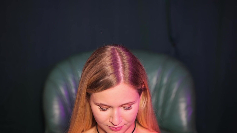 Стелла Кардо: Не Смогла Определиться Что Вставит В Свою Киску, Результат Смотрите Сами