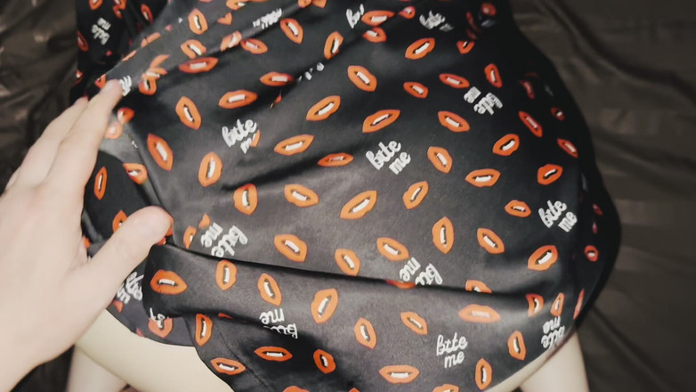 sexalko: 애널에 밀프 새엄마, 범프의 바닥에, 그녀는 그것을 좋아!