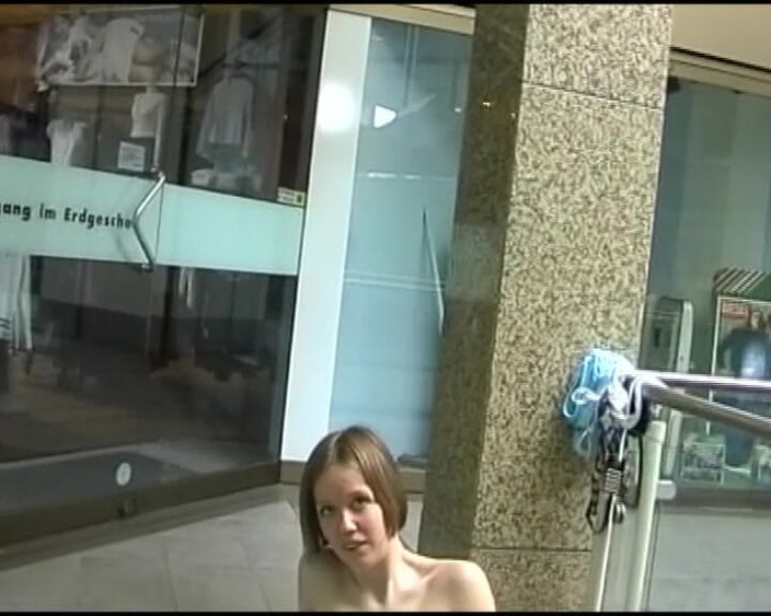 Deutsche XXX Filme: Fantastic German Babes Enjoying Hot Lesbian Bikini Threesome