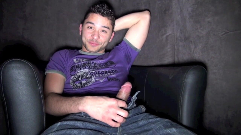 YOUNG FRENCH DUDES FUCKERS: Denes трахнул Диего ради развлечения на кастинге