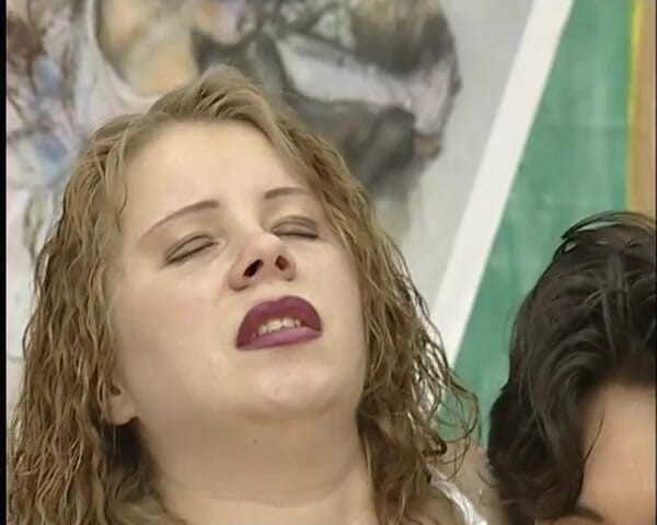 YOUR FIRST PORN: Der Geile Francesco Fickt Feuchte Nicole - Nadržený Francesco šuká mokrou Nicole