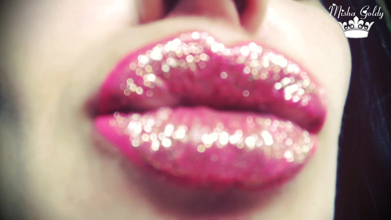 Goddess Misha Goldy: Smoking goddess &amp; sexy lipstick