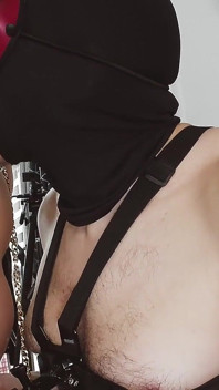 Mamou z Melanią Torres – pierwsze porno z 18-letnią uległą kobietą