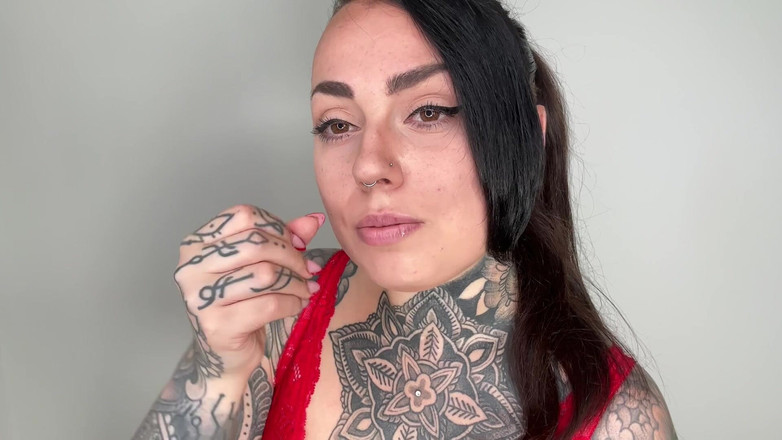 Miss Valentina: Neckt bis zum Ruin