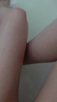 ฉันอาบน้ําในอ่างอาบน้ํา