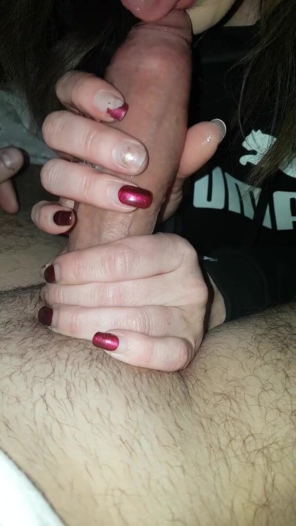 HotCouple159: Hotwife menghisap zakar besar ayah