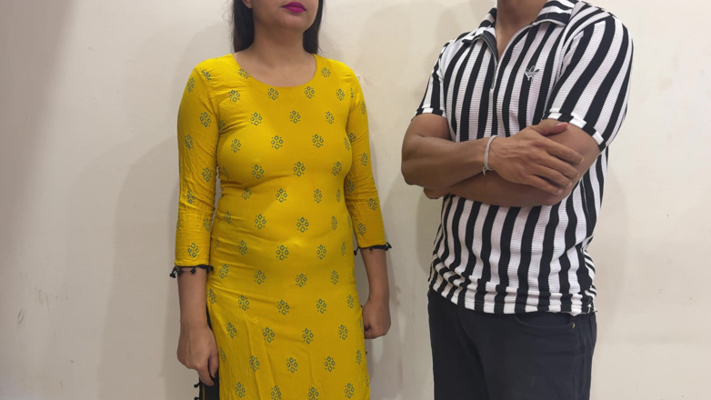 Hornycouple149: Cylinder De Do Bhaiya Pls- Indian Neighbour's Hot Wife Fucked...