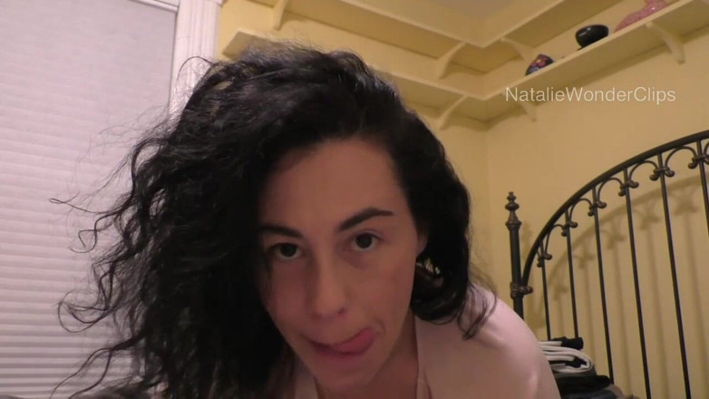 Natalie Wonder: Enquanto você descansava, a madrasta estava acordando seu pau