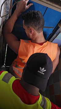 El baño de la construcción se convirtió en una puta