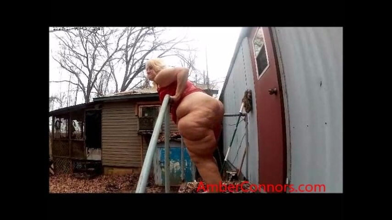 Amber Connors: Titty Cum