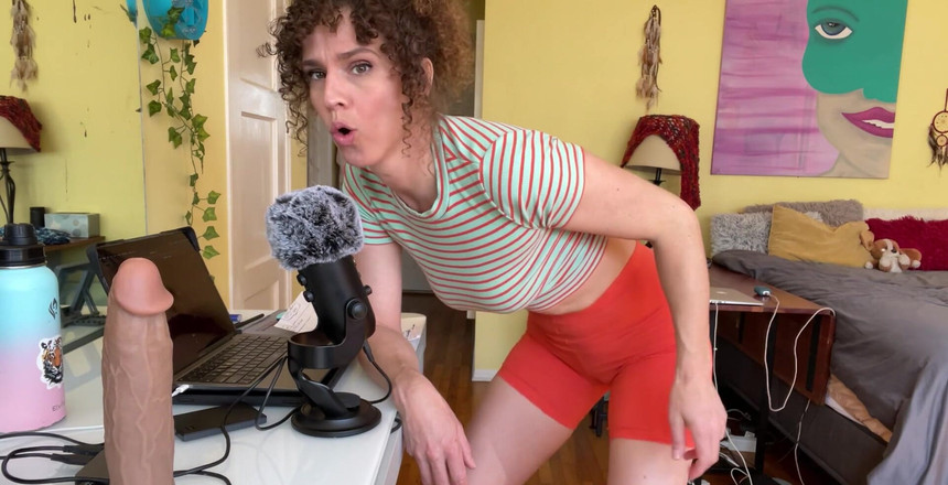 VibeWithMommy: JOI - ママの巨大な12インチのペニスでボイスノート・フェムドム!