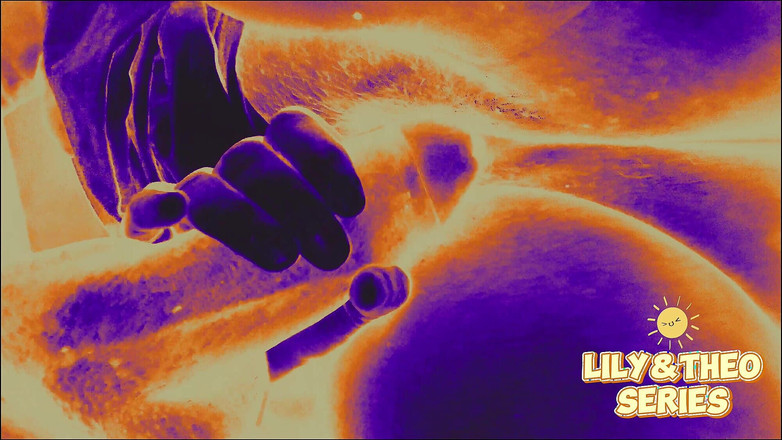 Lily & Theo: Sehr nahaufnahme meiner sahnigen muschi von einem echten großen schwanz...