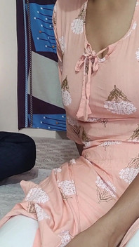 Fottendo il giovane amico di mia moglie in privato, ragazza desi cavalca il mio grosso cazzo fino all'orgasmo