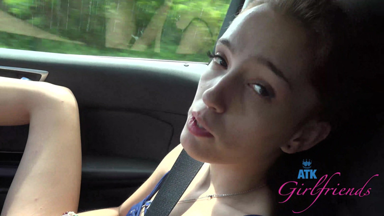 ATK Fans (Girlfriends): ¡Mira a estas chicas perder el control y chorrear por...