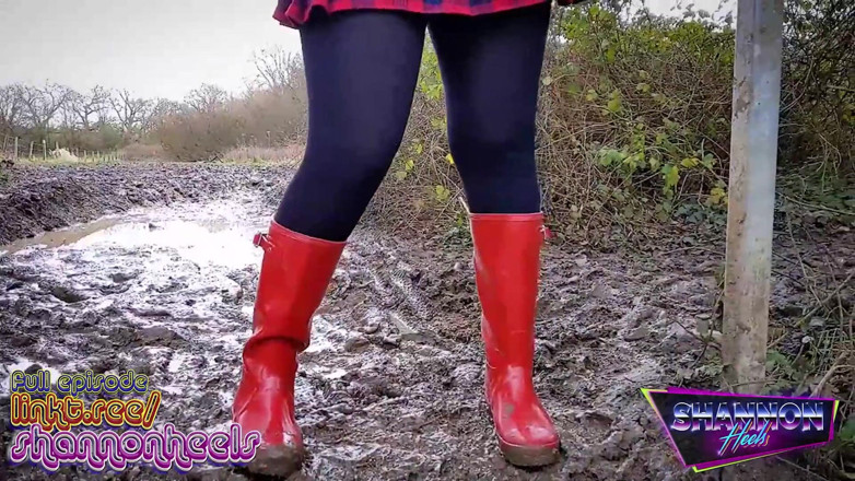 Shannon Huxley: Momen-momen pelacur inggris sejati - bagian 2 - shannon heels