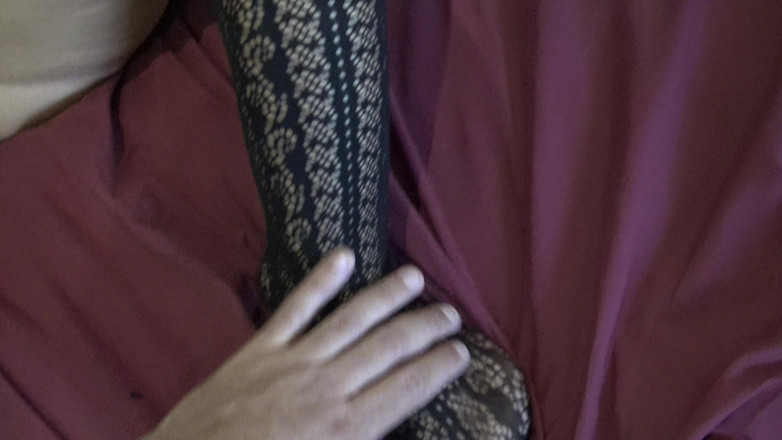 Souzan Halabi: Owłosiona mama nie obchodzi, czy pasierb pieprzy swoją starą cipkę