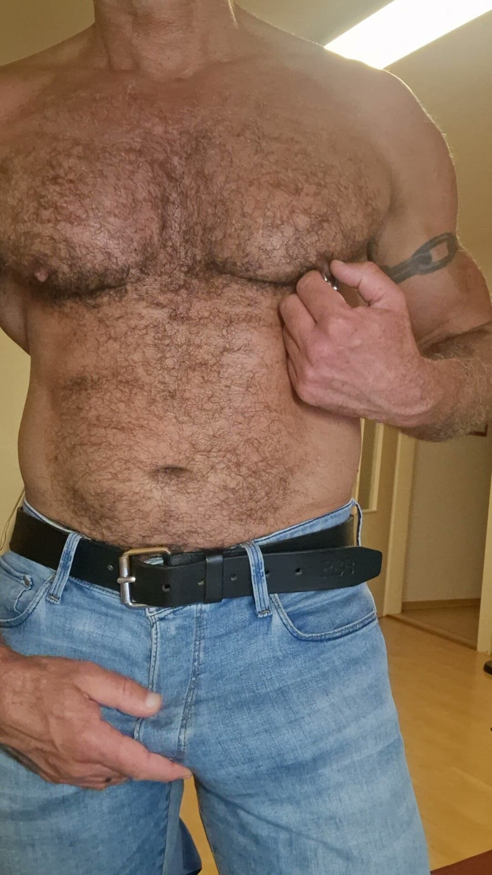 Mike Gross: I'm Sexy and I Know It
