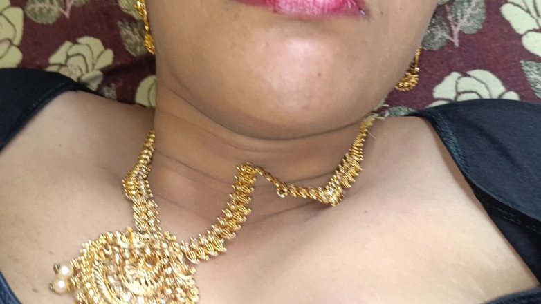 Palani69: Blue Saree Housewife Jerry Red Cute Lips