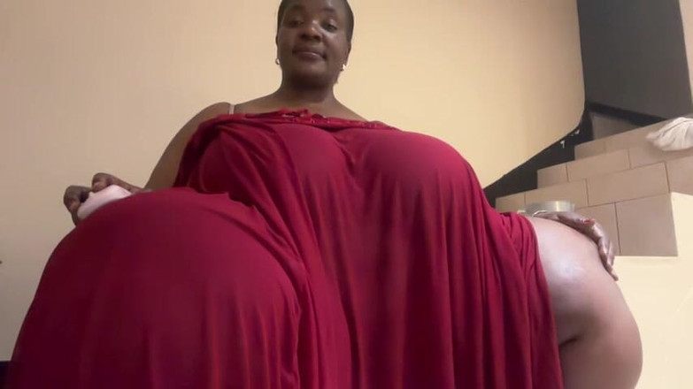 Legendary Booty Overdose: SSBBW ist verspielt