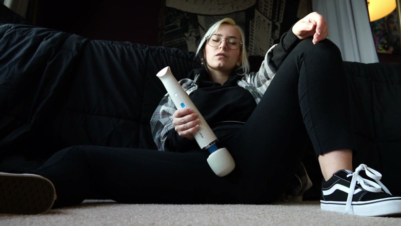Luxx star: Cumming Home After a Long Day