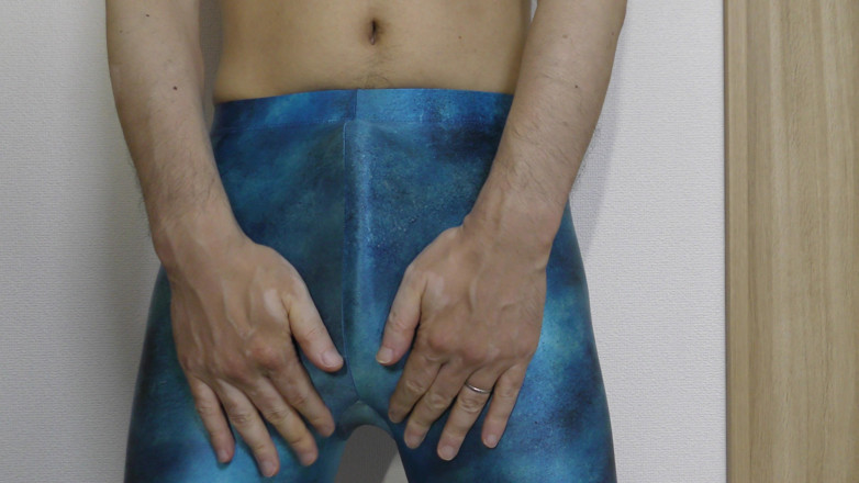 LovePantyBoy: Masturbasi legging biru