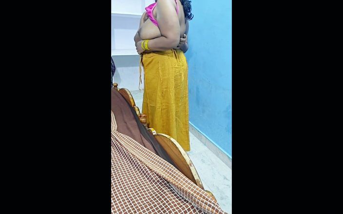 RoyToy: My Mother in Law Changing Dress,she Is Very Hot Body...
