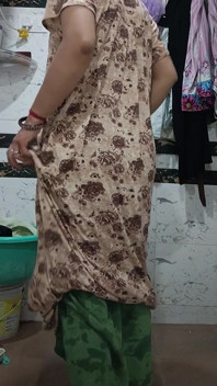 Priya india en show de pelo de coño grande