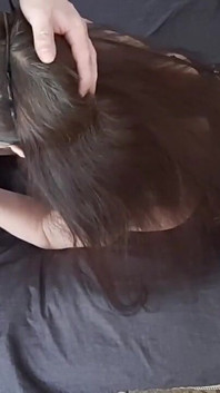 Nevlastní sestra potěší můj ranní boner a pumpuje sperma z mých koulí, aby to snědla.