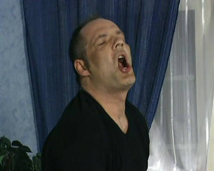 Deutscher hardcore: Pelacur jerman rambut pirang bertato telan sperma setelah ngentot hot